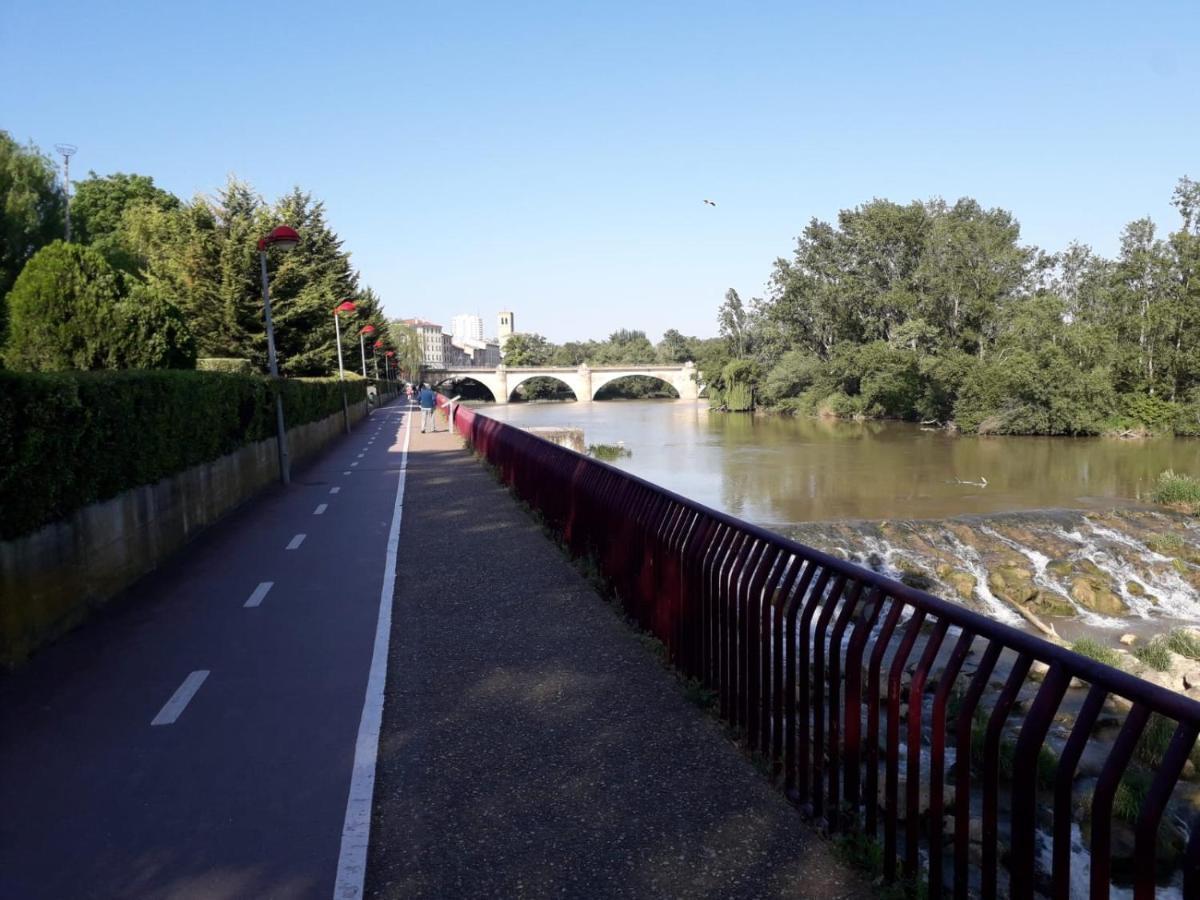 Centrico Y Con Encanto En Tierra De Vinos Logroño Exterior foto